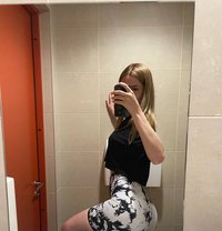 Emmielove - escort in Berlin