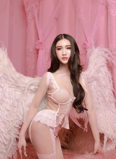 Emmilie Rose Half Vietnamese, half Lao - puta in Bangkok Photo 17 of 24