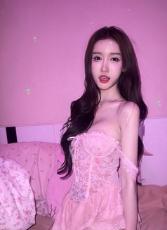 Emmilie Rose Half Vietnamese, half Lao - puta in Bangkok Photo 23 of 24