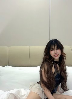 Emmy 3some in Riyadh - puta in Riyadh Photo 2 of 4