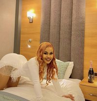 Emmy - puta in Gurgaon