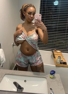 Emmy, Hot Independent Queen - escort in Kuala Lumpur Photo 1 of 3