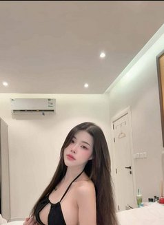 Emmy Lady Sexy - puta in Riyadh Photo 8 of 10