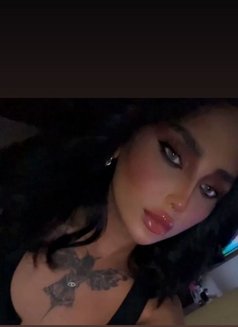 Emmy ايمي - Transsexual escort in Riyadh Photo 11 of 12