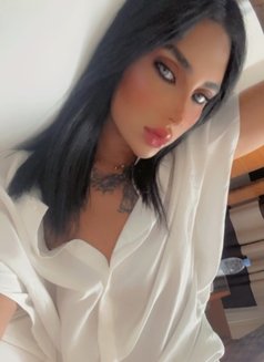Emmy ايمي - Transsexual escort in Jeddah Photo 4 of 10