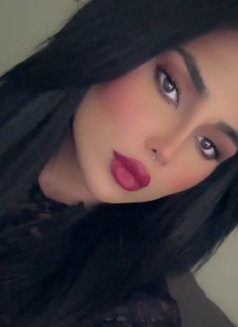 Emmy ايمي - Transsexual escort in Jeddah Photo 7 of 11