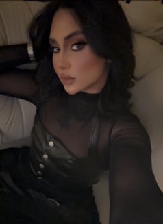 Emmy ايمي - Transsexual escort in Dubai Photo 7 of 14