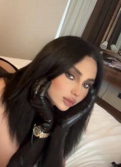 Emmy ايمي - Transsexual escort in Dubai Photo 12 of 14