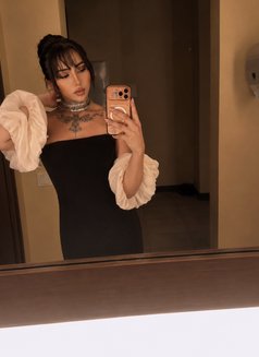 Emmy ايمي xxl - Transsexual escort in Riyadh Photo 19 of 20
