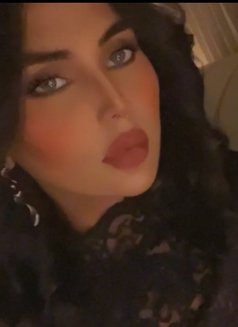 Emmy ايمي - Transsexual escort in Jeddah Photo 6 of 12