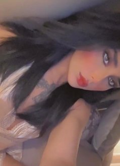 Emmy Shemale - Transsexual escort in Riyadh Photo 5 of 5