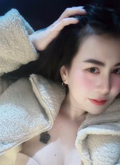 Emmy - escort in Gurgaon Photo 3 of 6