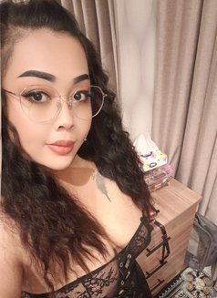 Emmy - masseuse in Riyadh Photo 5 of 6