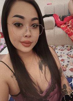 Emmy - masseuse in Riyadh Photo 6 of 6