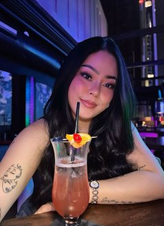 Emmy - masseuse in Pattaya Photo 3 of 8