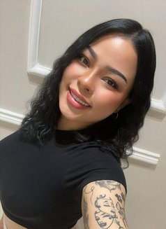 Emmy - masseuse in Pattaya Photo 7 of 8