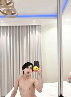 Emmy - Transsexual escort in Muscat Photo 6 of 7