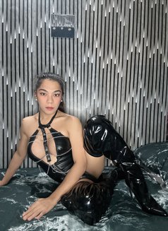 EmpressMaxima FULLYFUNCTIONAL - Transsexual escort in Makati City Photo 26 of 26