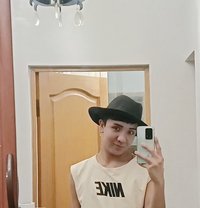 Emran - Male escort in İstanbul