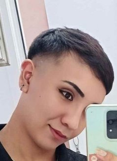 Emran - Male escort in İstanbul Photo 5 of 5