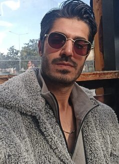 Emre - Male escort in Doha Photo 4 of 4