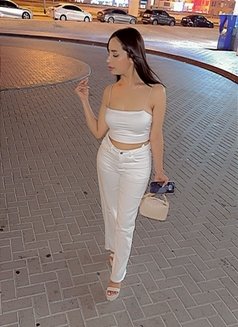 Emy Tuni - escort in Dubai Photo 5 of 6