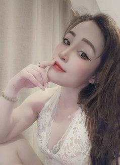 Emy - escort in Muscat Photo 1 of 8