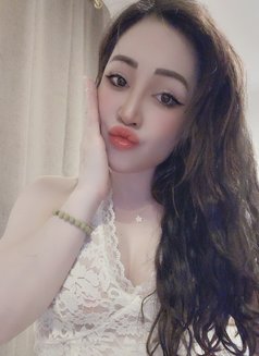 Emy - escort in Muscat Photo 5 of 8