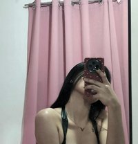 Emzy - escort in Manila