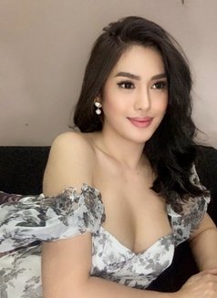 Enchanting & Facinating Experience - Transsexual escort in Manila Photo 23 of 30