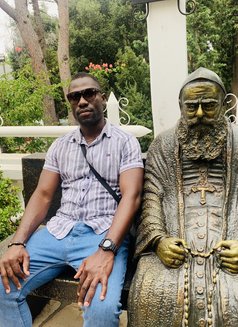 Energy - Acompañantes masculino in Accra Photo 1 of 1