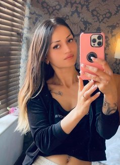 Enevela - escort in İstanbul Photo 1 of 6