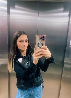 Enevela - escort in İstanbul Photo 3 of 6