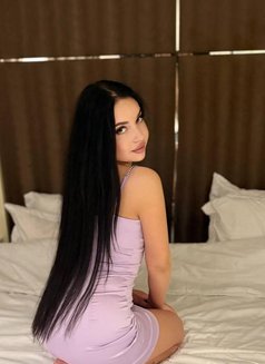 Engel - escort agency in Dubai Photo 3 of 13