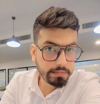Engenieertoper - Acompañantes masculino in Gurgaon