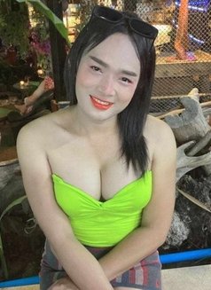 Engfar Bigdick - Transsexual escort in Hat Yai Photo 1 of 6