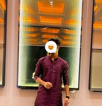 Engineer Tom - Acompañantes masculino in Pune