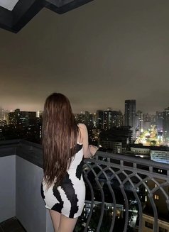 English and Chinese Speaking Jenny - escort in Shanghai Photo 4 of 6