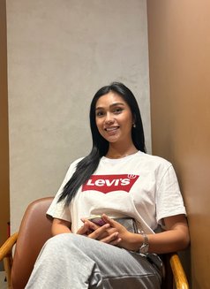 English Teacher MIRRIAM Just Landed - escort in Hyderabad Photo 11 of 13