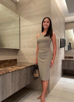 English Teacher MIRRIAM Just Landed - puta in Mumbai Photo 7 of 9