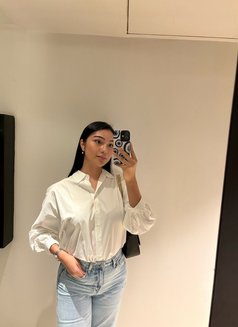 English Teacher MIRRIAM Just Landed - escort in Hyderabad Photo 14 of 14