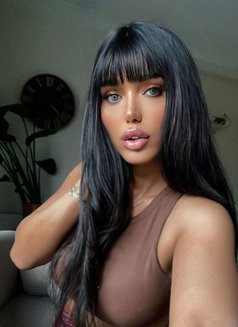 Enise21cm - Transsexual escort in İstanbul Photo 2 of 7