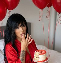 İvana—XXL-Serbia - Transsexual escort in İstanbul Photo 7 of 18