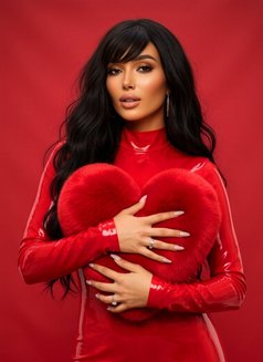 İvana—XXL-Serbia - Transsexual escort in İstanbul Photo 17 of 19