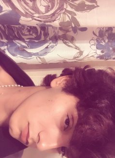 Enjel - Male escort in Beirut Photo 15 of 17