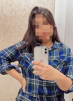 Enjoy Best Blowjob, Aarohi 22yr - puta in Mumbai Photo 6 of 13