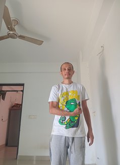 Enjoy - Male escort in Noida Photo 4 of 5