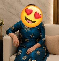 ENJOY MY PORN FILM CAM/VIDEO/ PORN MAKER - puta in Noida