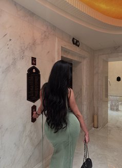 Enjoy - Transsexual escort in Abu Dhabi Photo 9 of 11