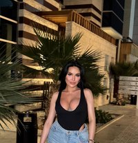 Enjoy - Transsexual escort in Abu Dhabi